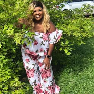 Meet your Posher, Naomi